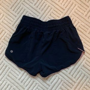 Lululemon Choose A Side Stort 3” reversible navy/mauve size 4